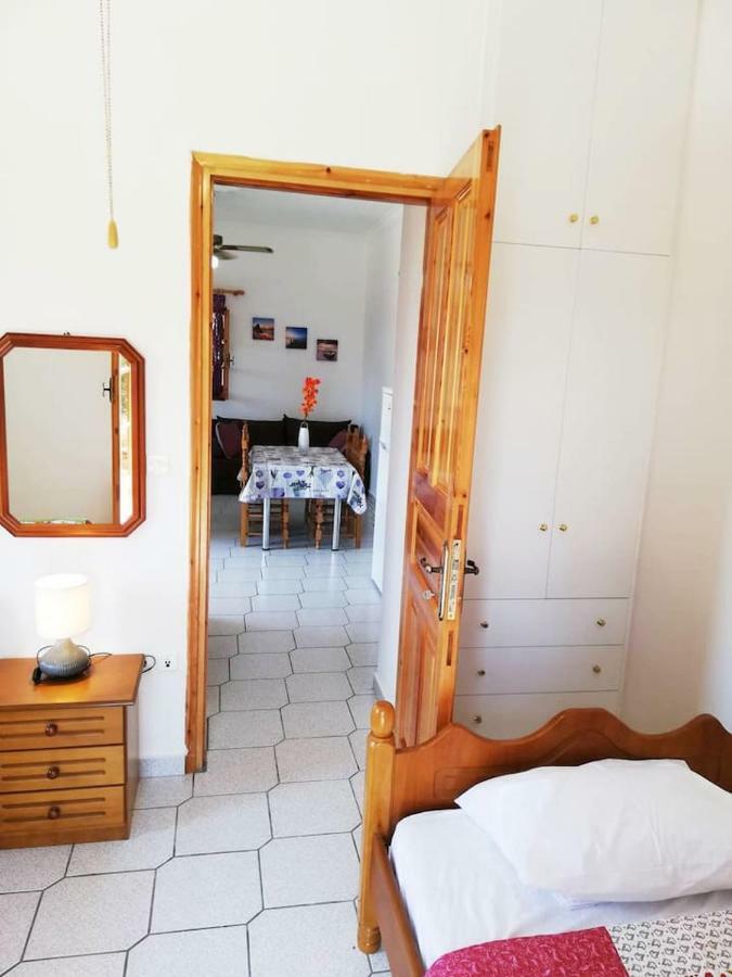 Theasea House With Garden Apartment Riglia Bagian luar foto
