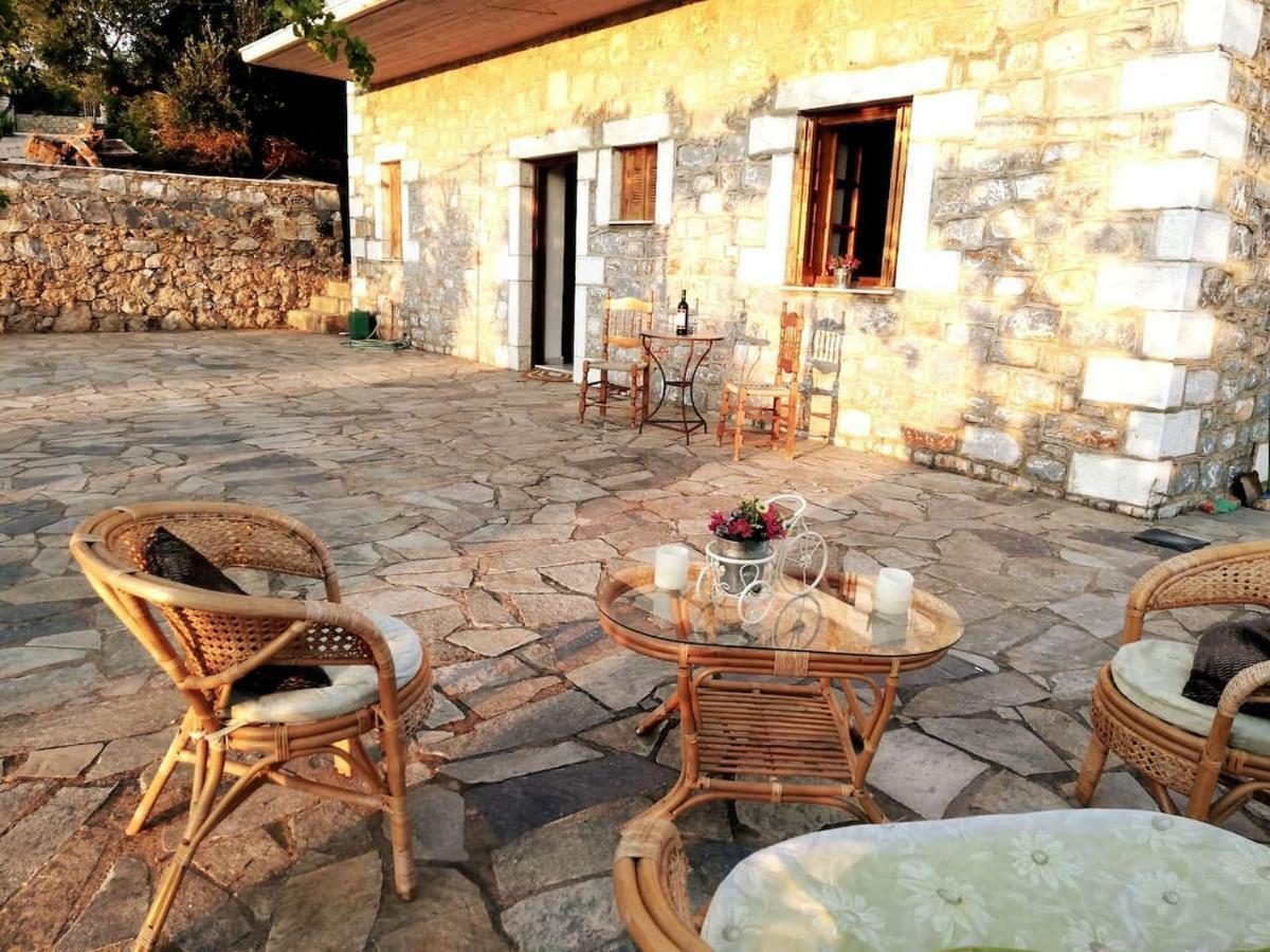 Theasea House With Garden Apartment Riglia Bagian luar foto