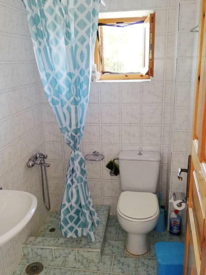 Theasea House With Garden Apartment Riglia Bagian luar foto